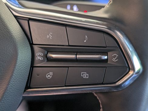 Used 2025 Chevrolet Equinox EV LT w/ Convenience Package FWD image 33