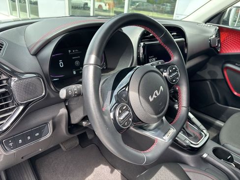 Certified 2023 Kia Soul GT-Line FWD image 8