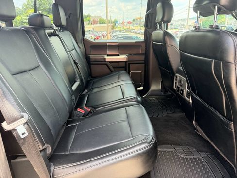 Used 2018 Ford F150 Lariat w/ Equipment Group 502A Luxury AWD/4WD image 15