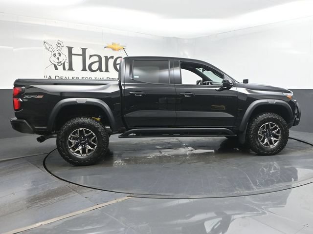 New 2026 Chevrolet Colorado ZR2 w/ Off-Road Front Bumper Package AWD/4WD image 15