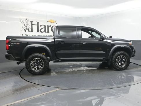 New 2026 Chevrolet Colorado ZR2 w/ Off-Road Front Bumper Package AWD/4WD image 15
