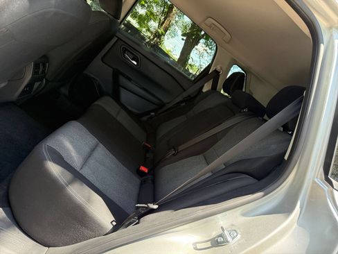 Used 2025 Nissan Rogue SV AWD/4WD image 24