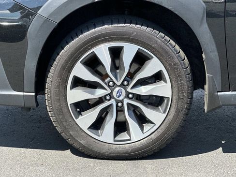 Used 2023 Subaru Outback Touring XT AWD/4WD image 9