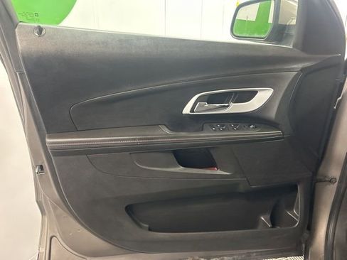 Used 2011 Chevrolet Equinox LT w/ Driver Convenience Package image 17