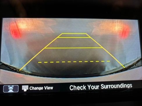 Used 2017 Honda Accord Touring image 25