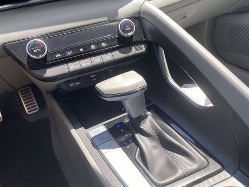 Certified 2025 Hyundai Elantra Sport FWD image 24
