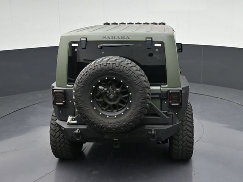 Used 2015 Jeep Wrangler Unlimited Sahara w/ Max Tow Package image 16