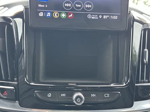 Used 2023 Chevrolet Traverse LT FWD image 31