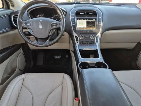 Used 2018 Lincoln MKX Reserve w/ Driver Assistance Package image 26