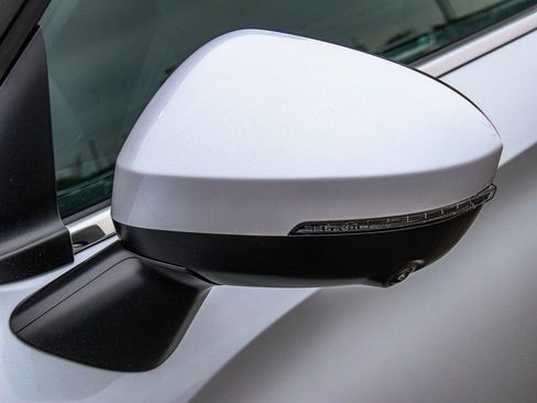 New 2026 Mitsubishi Outlander SEL image 52