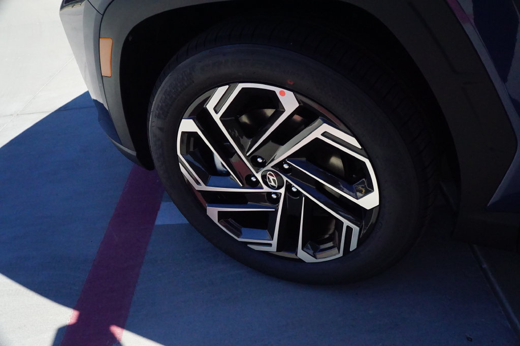 New 2026 Hyundai Tucson SEL Plus FWD image 8