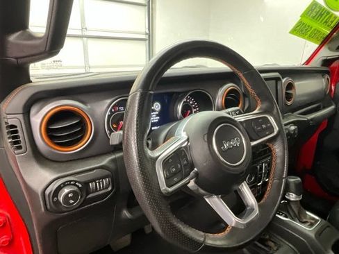Used 2022 Jeep Gladiator Mojave w/ Cold Weather Group AWD/4WD image 16