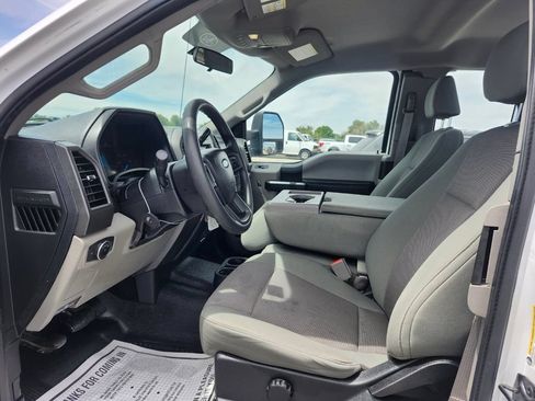 Used 2018 Ford F250 XL w/ Power Equipment Group AWD/4WD image 15