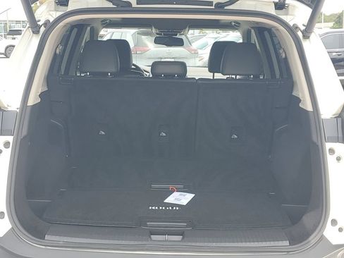 Certified 2023 Nissan Rogue Platinum w/ Platinum Premium Package FWD image 15