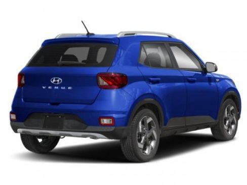 Used 2023 Hyundai Venue Limited image 2