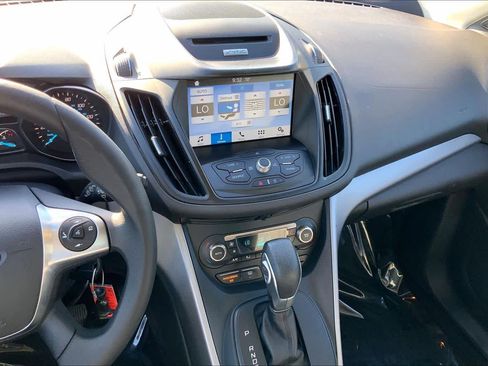 Used 2016 Ford Escape SE w/ Equipment Group 201A image 7