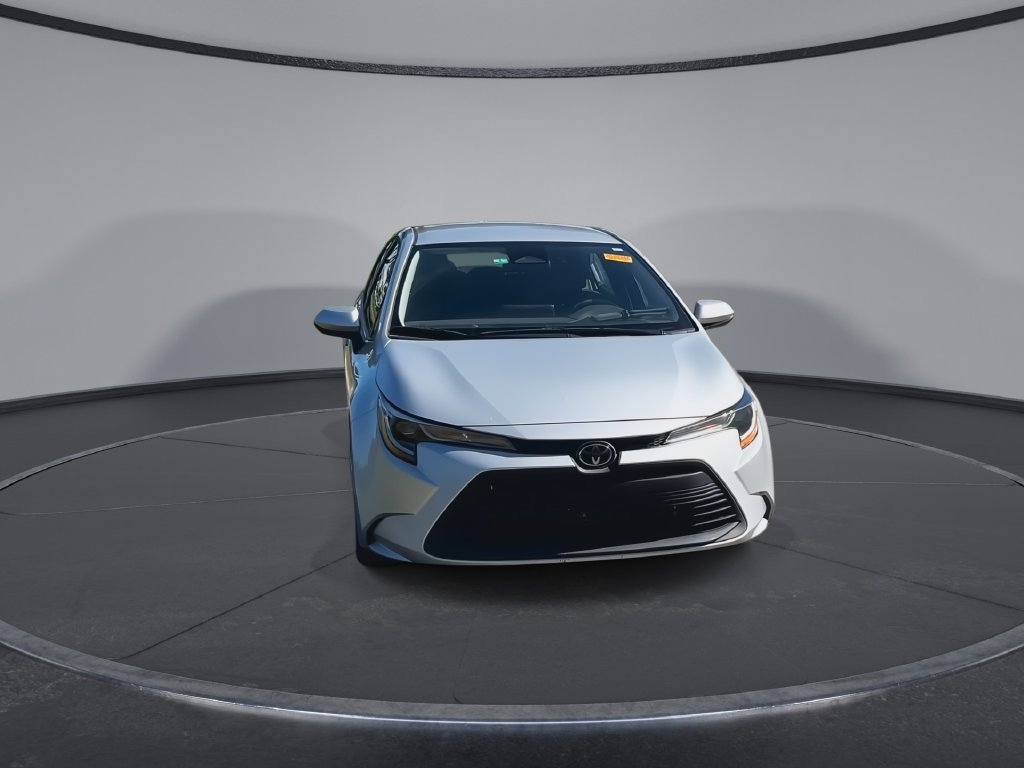 Used 2023 Toyota Corolla LE FWD image 3