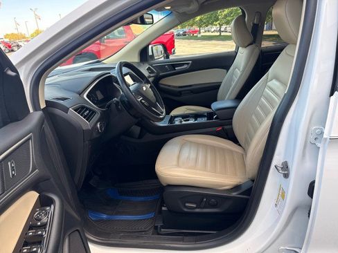 Used 2020 Ford Edge SEL w/ Cold Weather Package AWD/4WD image 15
