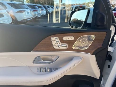 Used 2026 Mercedes-Benz GLS 450 4MATIC image 20