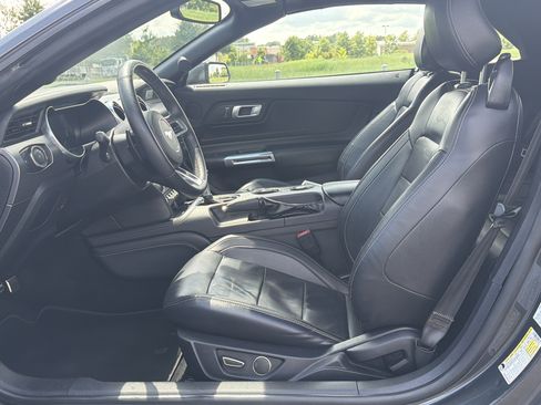 Used 2018 Ford Mustang Premium w/ Equipment Group 201A RWD image 24