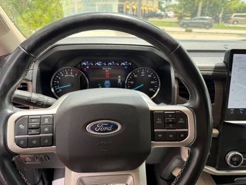 Used 2022 Ford Expedition Max Limited AWD/4WD image 21