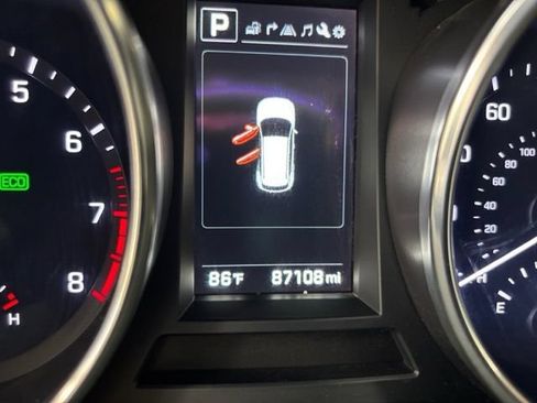 Used 2018 Hyundai Santa Fe Sport w/ 2.0T Ultimate Tech Package 05 AWD/4WD image 16