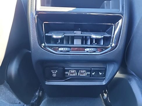 Certified 2024 Jeep Grand Cherokee Overland image 24