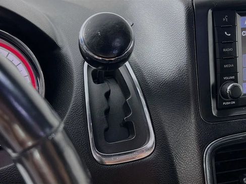 Used 2019 Dodge Grand Caravan GT image 17