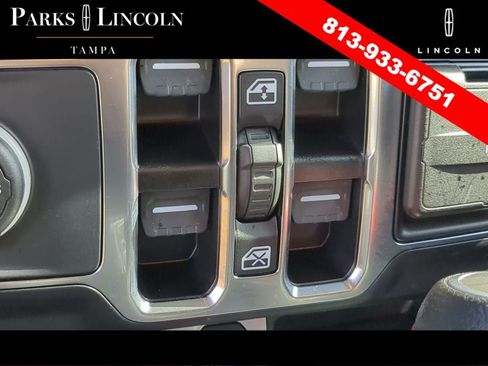 Used 2023 Jeep Wrangler Unlimited Rubicon AWD/4WD image 16