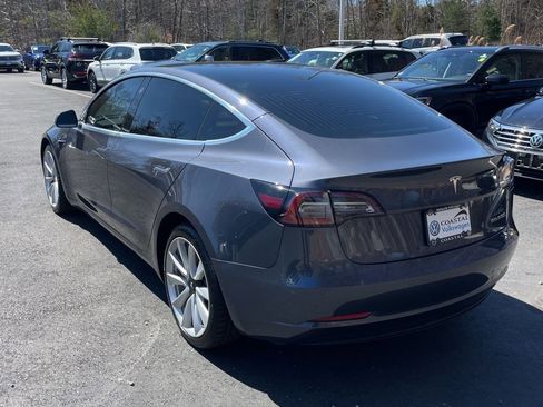 Used 2020 Tesla Model 3 Performance image 4