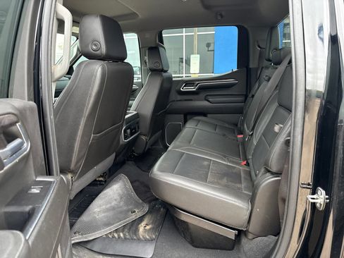 Used 2022 Chevrolet Silverado 1500 LTZ AWD/4WD image 12