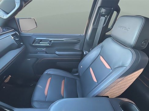 Used 2024 GMC Sierra 1500 AT4 w/ Technology Package image 24