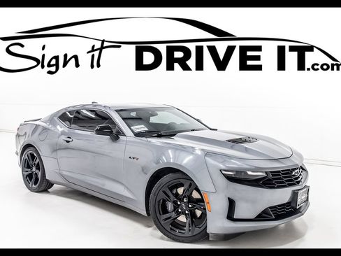 Used 2021 Chevrolet Camaro LT RWD image 1