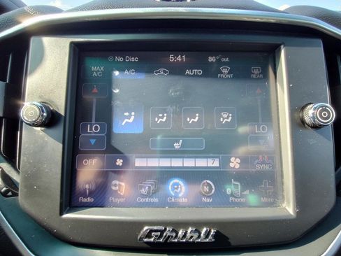 Used 2016 Maserati Ghibli RWD image 29