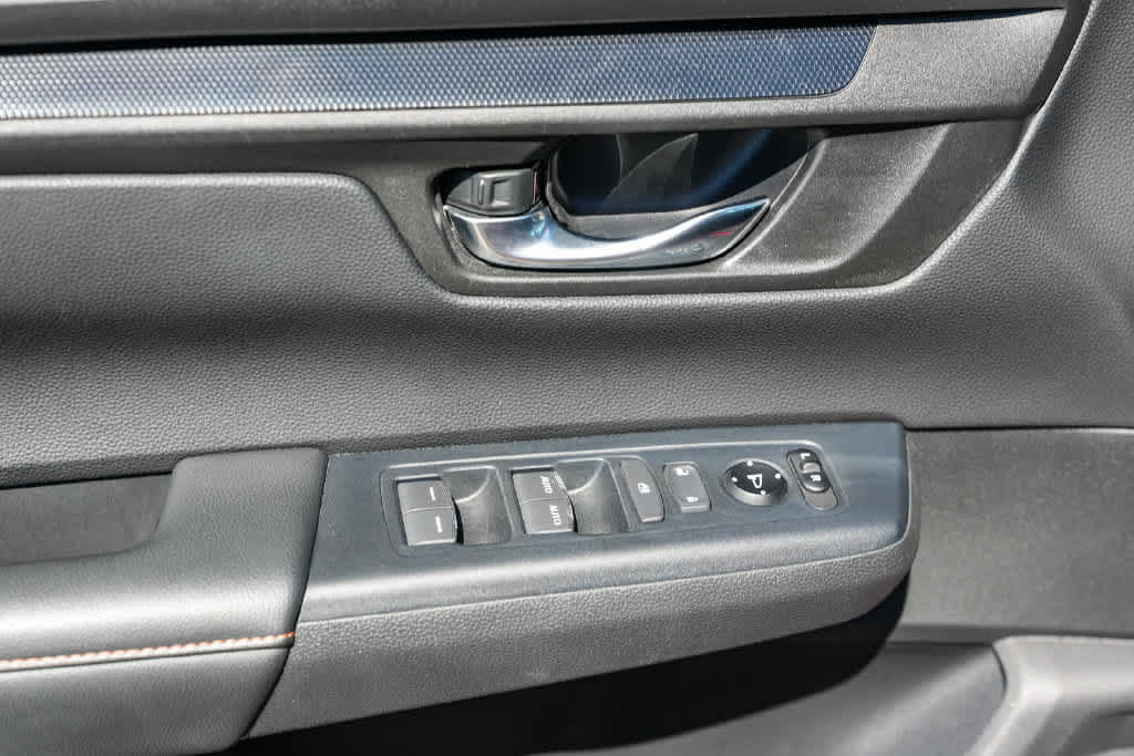Used 2025 Honda CR-V Sport image 22