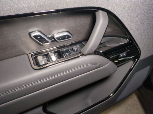 New 2026 Land Rover Range Rover Sport Dynamic SE AWD/4WD image 12