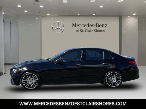 Used 2025 Mercedes-Benz C 300 4MATIC Sedan image 2
