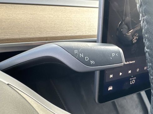 Used 2023 Tesla Model Y Long Range image 23