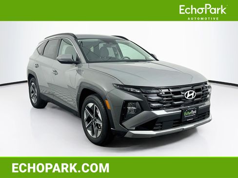 Used 2025 Hyundai Tucson SEL FWD image 1