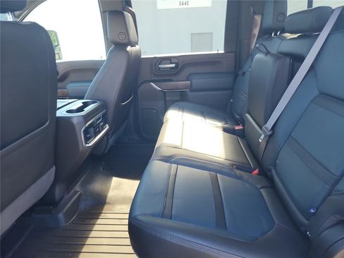 Used 2023 GMC Sierra 2500 Denali w/ Denali Ultimate Package image 23