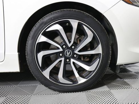 Used 2018 Acura ILX w/ Special Edition Package FWD image 6