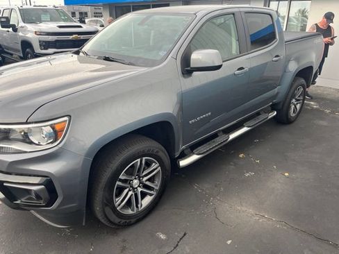 Used 2021 Chevrolet Colorado LT w/ LT Convenience Package AWD/4WD image 4