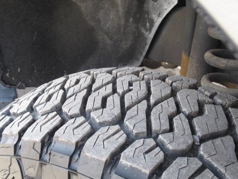 Used 2015 Ford F250 Lariat w/ Lariat Ultimate Package image 5