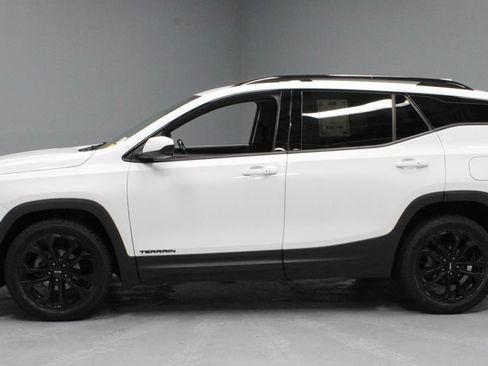 Used 2020 GMC Terrain SLE w/ Elevation Edition FWD image 7
