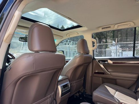 Used 2018 Lexus GX 460 Premium AWD/4WD image 10