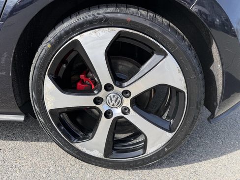 Used 2016 Volkswagen GTI S image 12