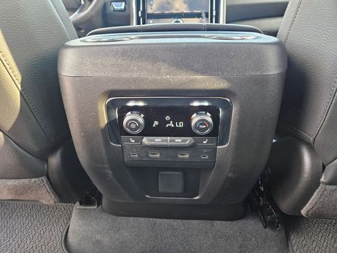 New 2026 GMC Yukon Denali w/ Denali Reserve Package AWD/4WD image 26