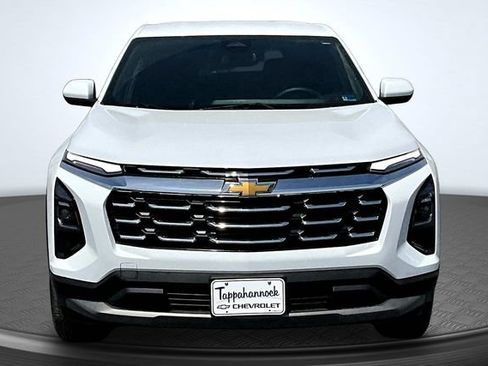 Used 2025 Chevrolet Equinox LT FWD image 2