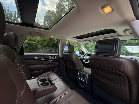 Used 2016 INFINITI QX60 FWD w/ Deluxe Technology Package image 22