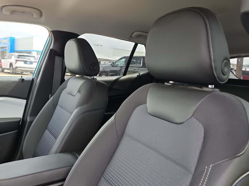 Used 2025 Chevrolet Trax LT w/ Driver Confidence Package FWD image 15
